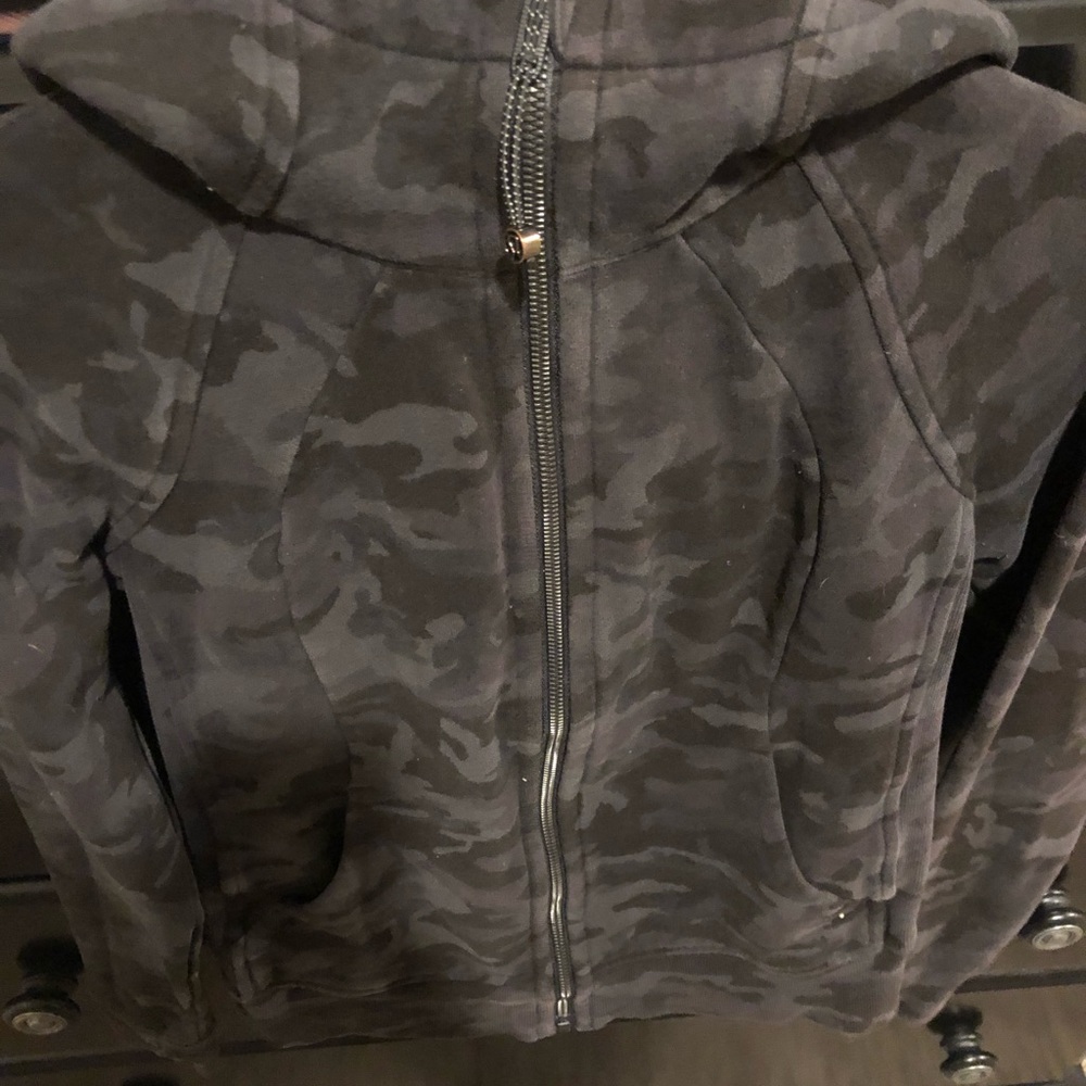 Lululemon Scuba zip up